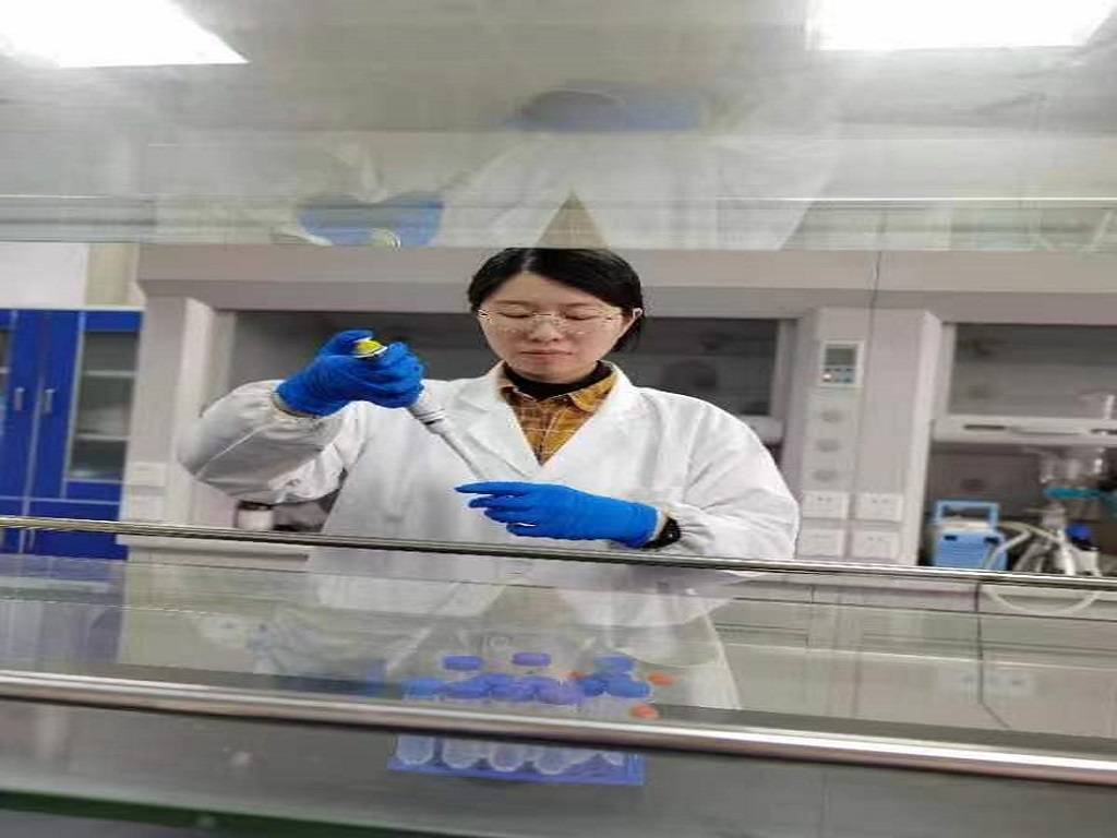 章麗麗.jpg 章麗麗.jpg